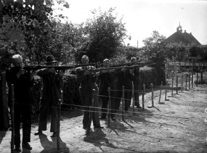 Kruisboogschuttersconcours ( P van der Loo tachtig jaar), Bestanddeelnr 902-3093