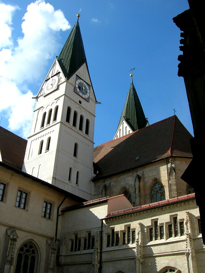 Kreuzgang Dom Eichstätt -Blick auf Kirche (2)