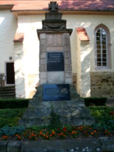 Kriegerdenkmal Schönewerda2