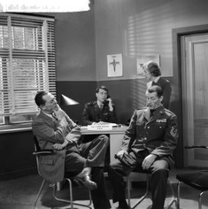 KRO televisiespel Een ander mens , vlnr Louis Borel, Ton Kuyl , Frits But…, Bestanddeelnr 911-9192