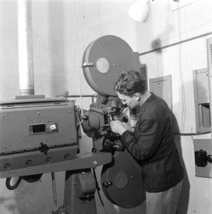 Kriterion Studententheater te Amsterdam. Filmoperateur, Bestanddeelnr 901-0406