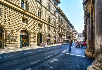 Son italy cityscape