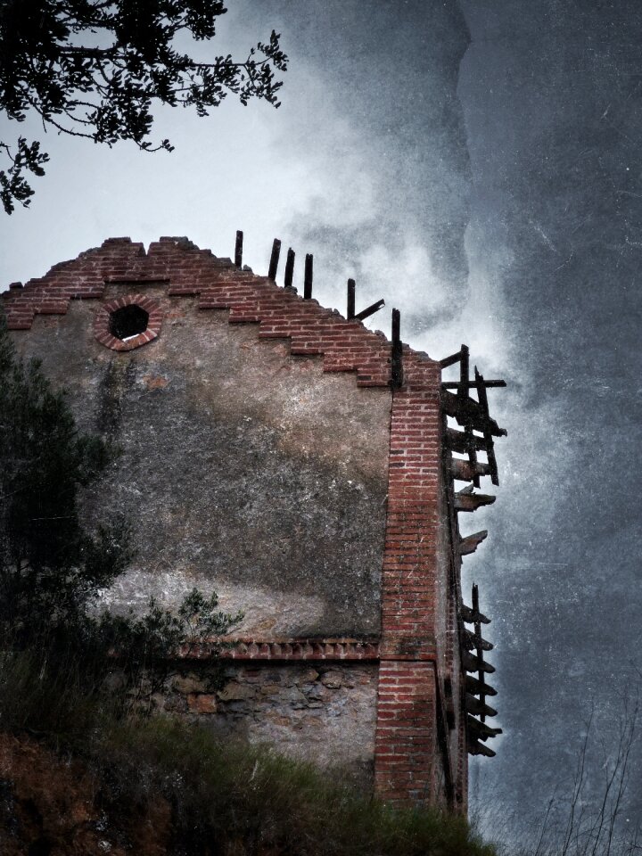 Mystery terror house abandoned