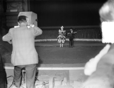 KRO Televisie uitzending van Circus Strassburger in Carré, Bestanddeelnr 905-4938
