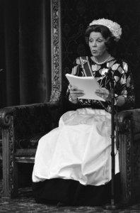 Koningin Beatrix tijdens het uitspreken van de troonrede, Bestanddeelnr 934-0762