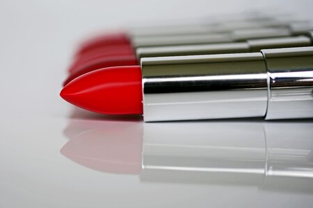 Make up kiss mouth red