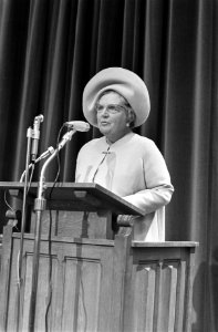 Koningin Juliana aan het woord, Bestanddeelnr 923-8927
