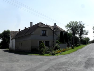 KOMUŠÍN - dům L