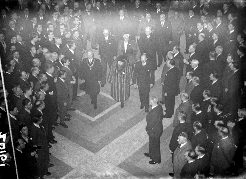 Koningin in Effectenbeurs, Bestanddeelnr 902-0161