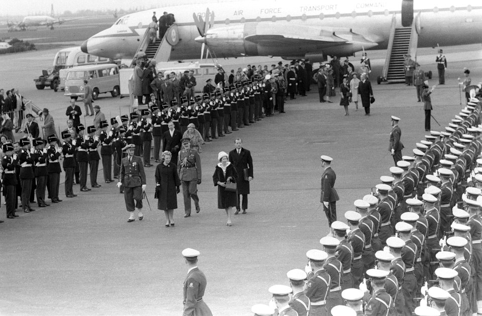 Koningin Elisabeth van Engeland, Bestanddeelnr 913-8384
