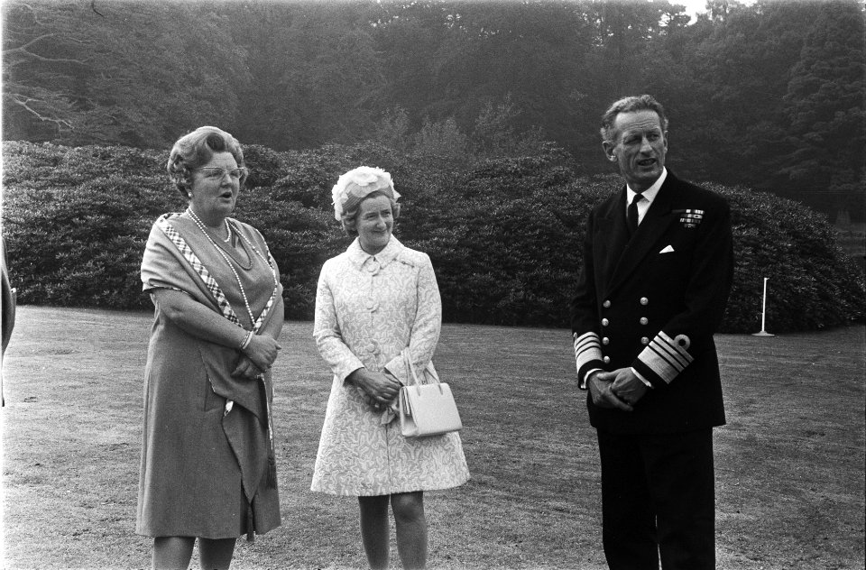 Koningin Juliana, mrs. O'Brien, Sir William O'Brien, Bestanddeelnr 923-9205