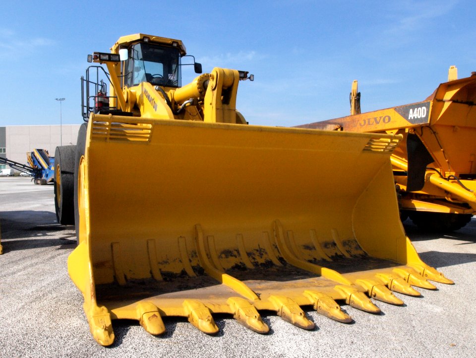 Komatsu WA800 p4