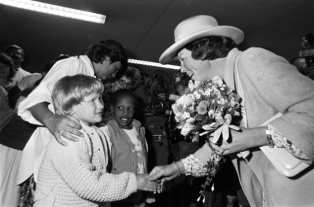 Koningin Beatrix opent Academisch Medisch Centrum in Amsterdam officieel Hare M, Bestanddeelnr 932-9978