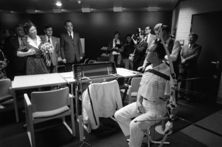 Koningin Beatrix opent revalidatiecentrum BNMO in Doorn, Bestanddeelnr 932-9694