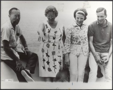 Koningin Juliana, prinses Beatrix en prins Claus, Bestanddeelnr 017-0827