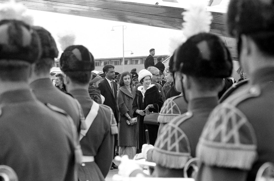 Koningin Elisabeth van Engeland, Bestanddeelnr 913-8379