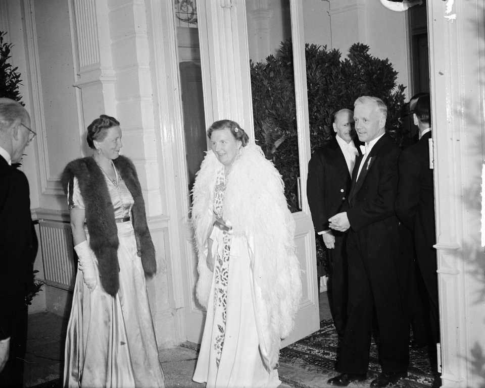 Koningin Juliana en Prins Bernhard in het Concertgebouw, Bestanddeelnr 904-0209