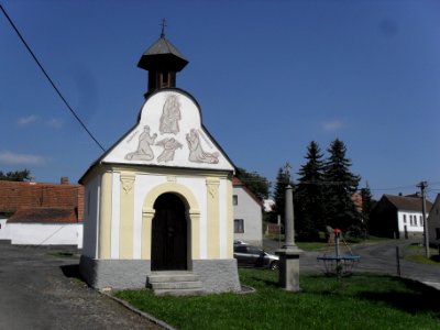 KOMUŠÍN - kaplička