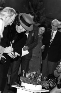Koningin Beatrix opende in de RAI de officiele opening van de 25e kerstflora van, Bestanddeelnr 933-5210
