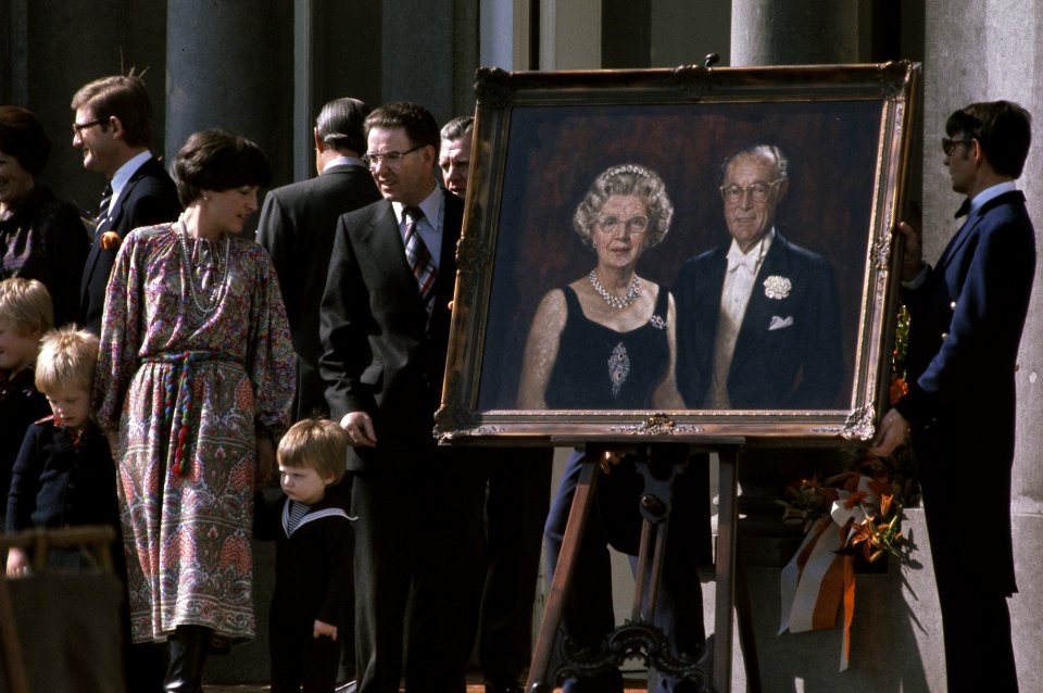 Koningin Juliana, prins Bernhard en enkele kleinkinderen, Bestanddeelnr 254-9912