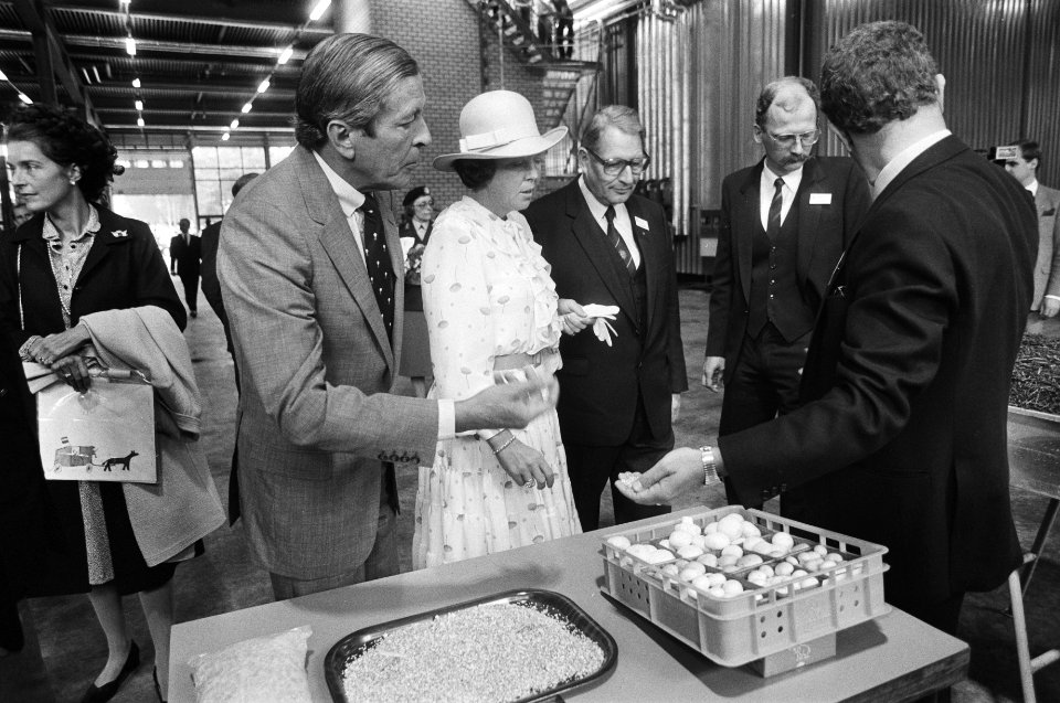 Koningin Beatrix en Prins Claus bezoeken midden-Limburg, Bestanddeelnr 932-3018