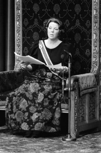 Koningin Beatrix leest de troonrede, Bestanddeelnr 932-7062