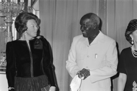 Koningin Beatrix en de Zambiaanse president Kaunda, Bestanddeelnr 933-6254