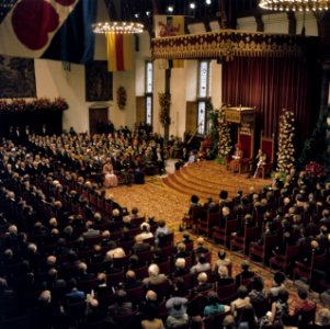 Koningin Juliana leest de troonrede voor, Bestanddeelnr 254-9693