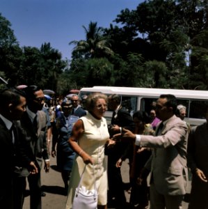 Koningin Juliana in Bandung, Bestanddeelnr 254-9045