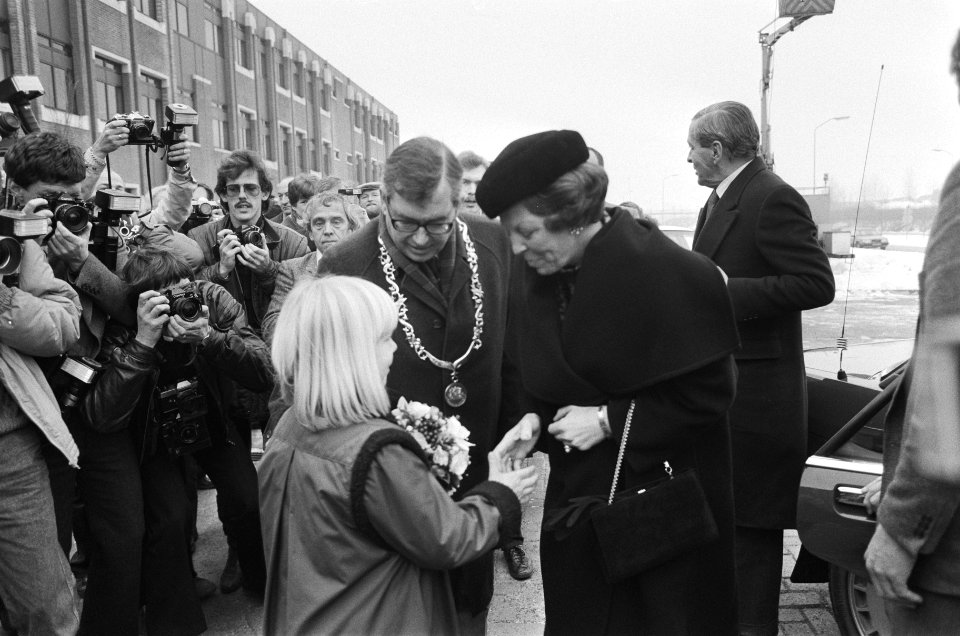 Koningin Beatrix en burgemeester Gruijters, Bestanddeelnr 933-5317