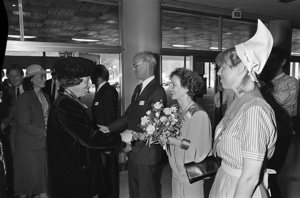 Koningin Beatrix bij Internationaal Zuivelcongres in Den Haag, Bestanddeelnr 933-7743