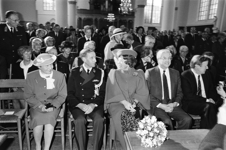 Koningin Beatrix en anderen, Bestanddeelnr 934-4215