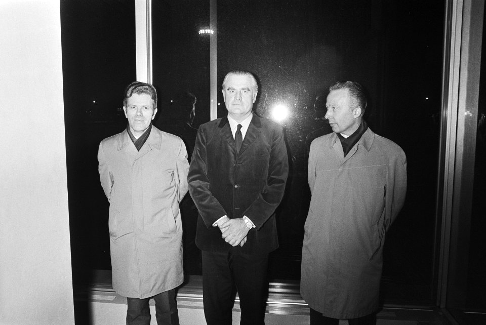 Koning Moshoeshoe van Lesotho vertrekt van Schiphol, Bestanddeelnr 924-0661