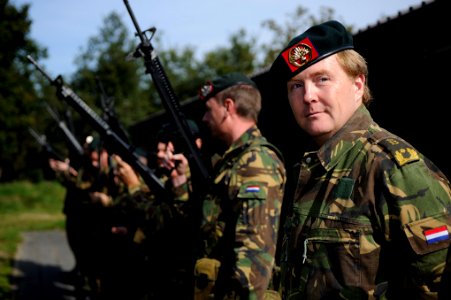 Koning en strijdkrachten-13