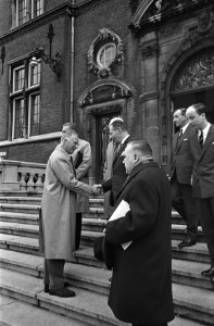 Koning Leopold van Belgie bezoekt Tropenmuseum, Bestanddeelnr 919-0181