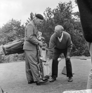 Koning Leopold in Eindhoven om mee te doen aan golfwedstrijden, Bestanddeelnr 915-2835
