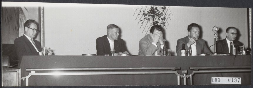 KNVB-vergadering sectie Betaald Voetbal in Krasnapolsky te Amsterdam over de kwe, Bestanddeelnr 103-0197