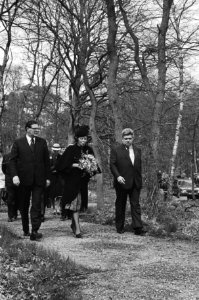 Koningin Beatrix en Prins Claus bij 50-jarig bestaan v de Stichting Nationaal Pa, Bestanddeelnr 933-3067