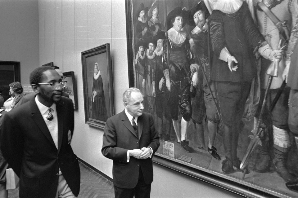 Koning Moshoeshoe II van Lesoto bezoekt Rijksmuseum Adam Koning Moshoeshoe II , , Bestanddeelnr 923-4223