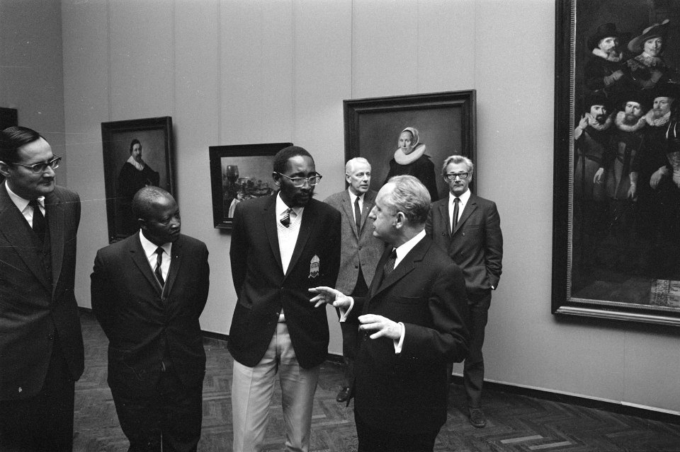 Koning Moshoeshoe II van Lesoto bezoekt Rijksmuseum Adam Koning Moshoeshoe II , , Bestanddeelnr 923-4221