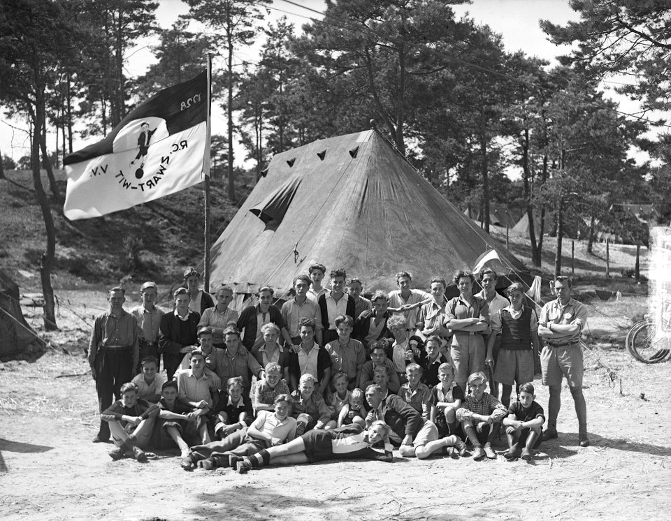KNVB-kamp Nunspeet. V.V. Zwart-Wit, Bestanddeelnr 903-5311