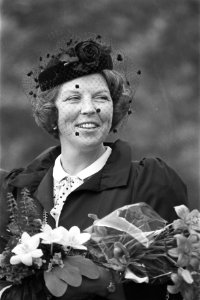 Koningin Beatrix bij de herdenking van de bevrijding van Eindhoven op 18-9-1944,, Bestanddeelnr 932-3313
