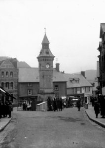 Knighton town clock (1294462)