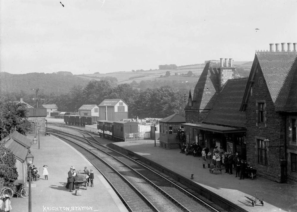 Knighton station (1294884)