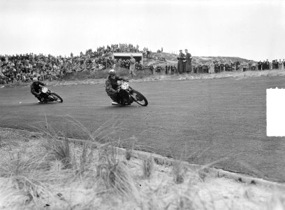 KNMV Races Zandvoort, 350cc Petch en Van Rijswijk, Bestanddeelnr 903-9484