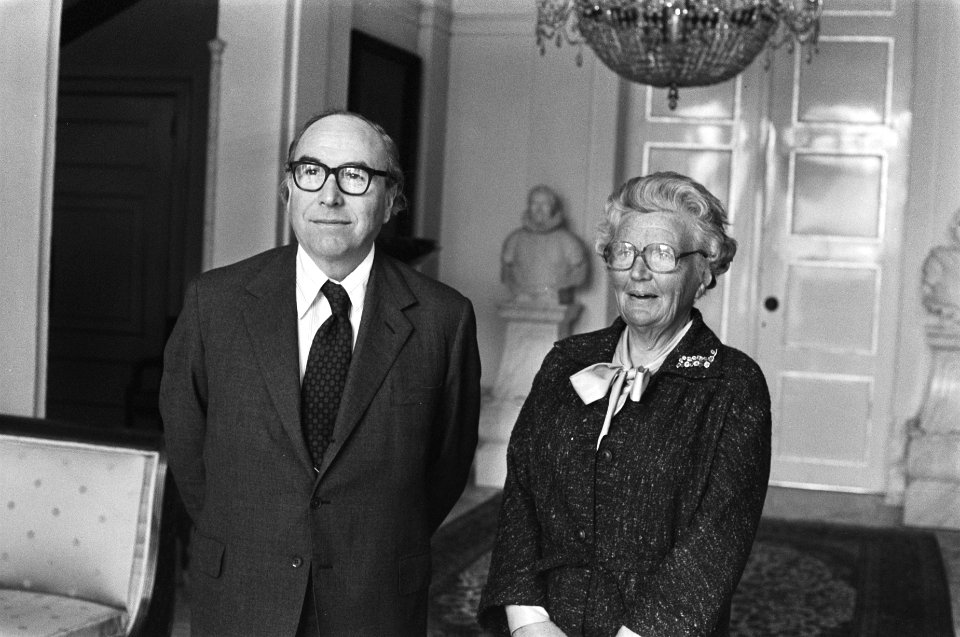Koningin Juliana en Roy Jenkins, Bestanddeelnr 929-0833