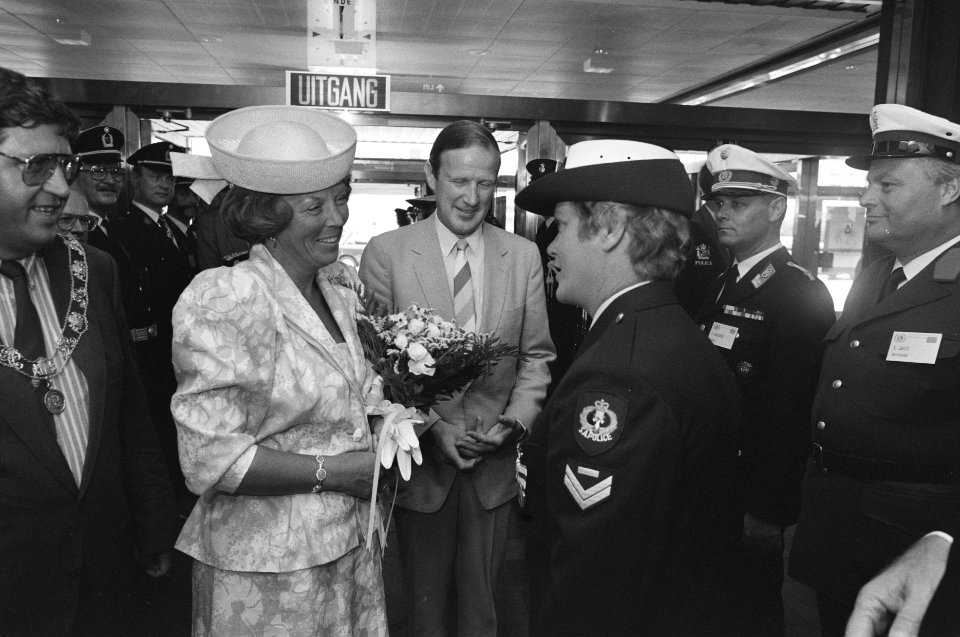 Koningin Beatrix bij 12e wereldcongres International Police Association in Den H, Bestanddeelnr 934-2953