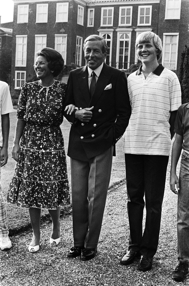 Koningin Beatrix, prins Claus en prins Willem-Alexander, Bestanddeelnr 932-6732