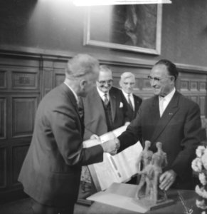 Koning Willem III prijs voor de heer Maximiliaan Lips heer Lips en Commissaris d, Bestanddeelnr 914-0180