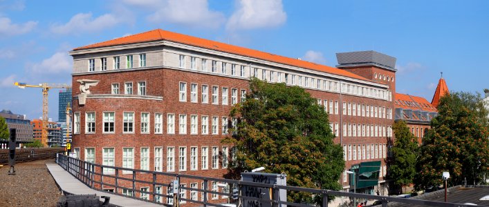 Koenigliche.Eisenbahndirektion.Berlin.vom.U-Bahnhof.Gleisdreieck